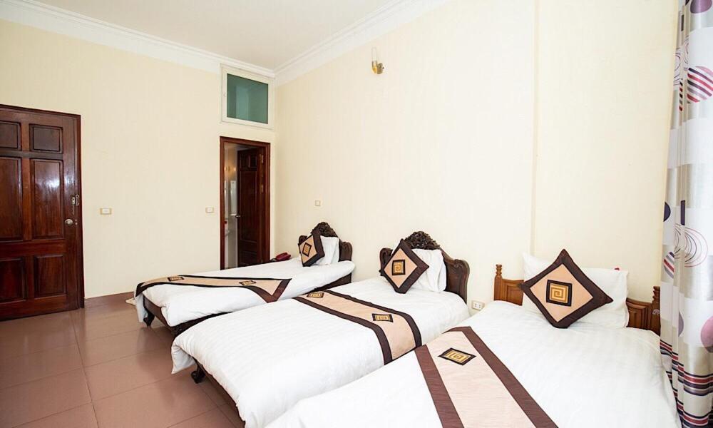 Ho Sen Xanh Hotel Hanoi Exteriör bild