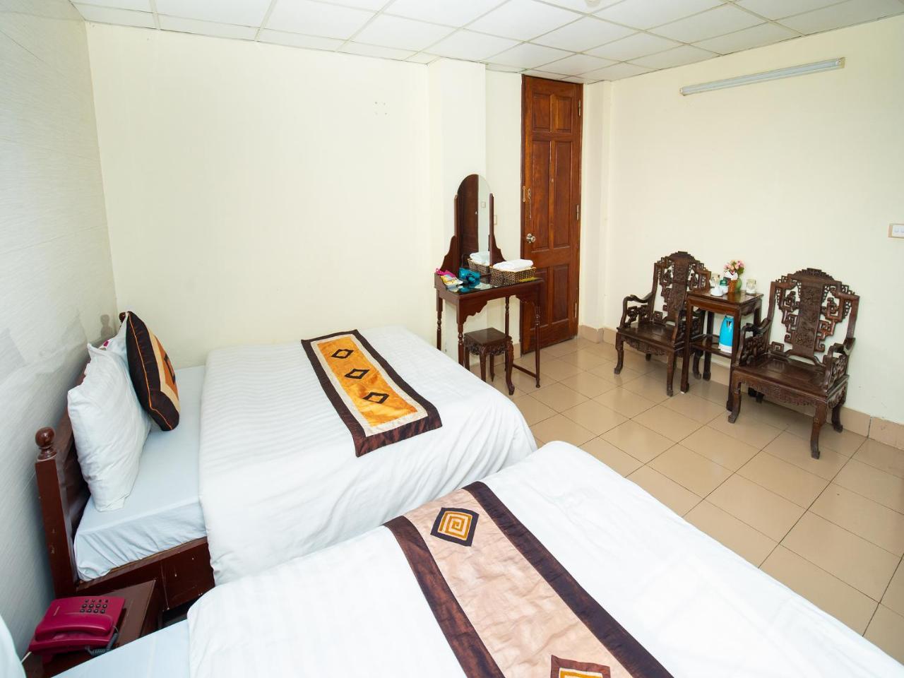 Ho Sen Xanh Hotel Hanoi Exteriör bild