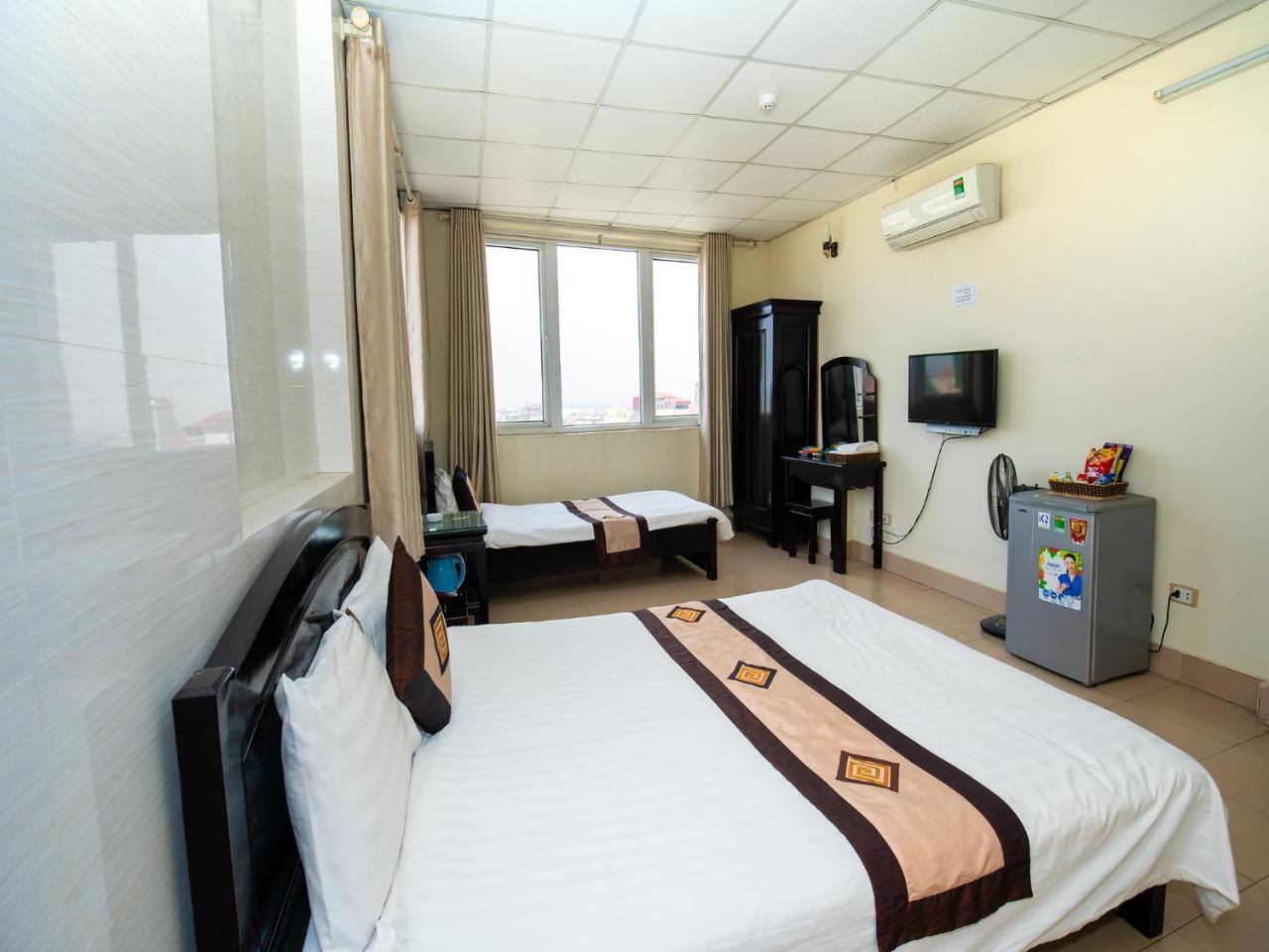 Ho Sen Xanh Hotel Hanoi Exteriör bild